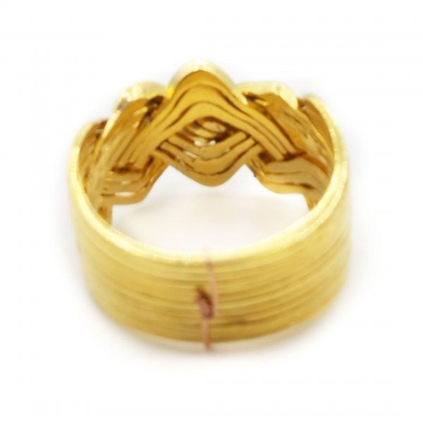 Kullattu 12-osainen pirunnyrkkisormus