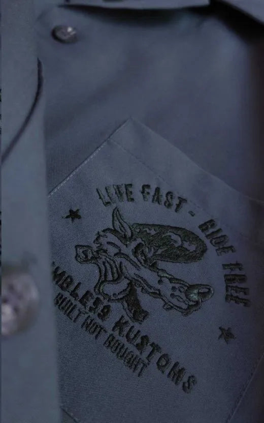 KAULUSPAITA - Worker Shirt - Live Fast, Ride Free