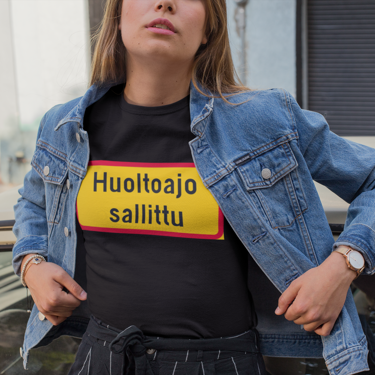 T-PAITA MUSTA - HUOLTOAJO SALLITTU (00 3058)