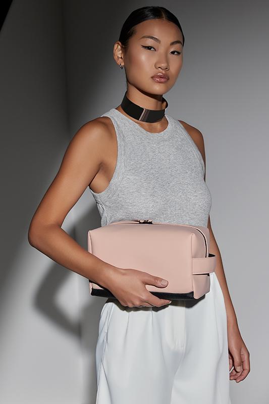 MATTE PU TOILETTILAUKKU 4 L