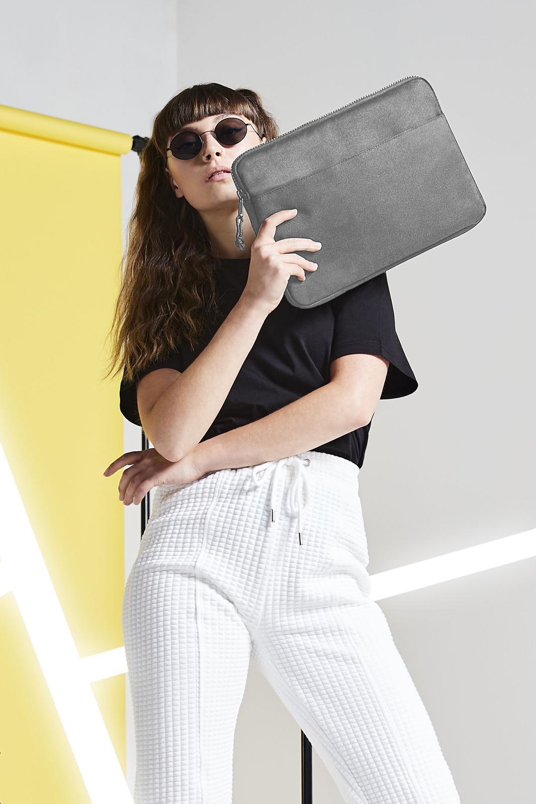 ESSENTIAL 13'' LAPTOP CASE