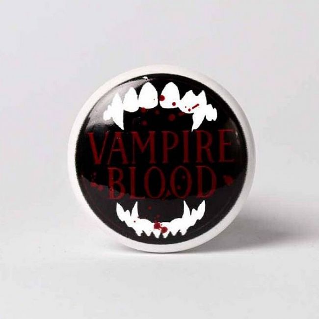 VIINIPULLON KORKKI - Vampire Blood